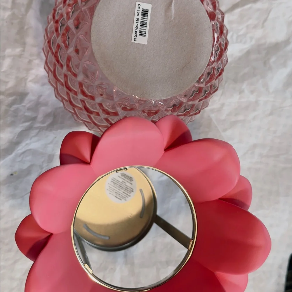 BBW Pink Glass Pineapple Candle Holder, brand new
